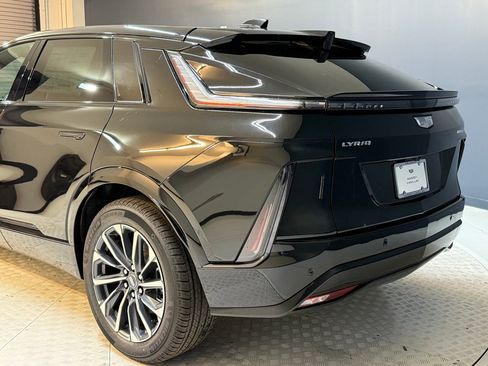 New 2026 Cadillac Lyriq Sport AWD/4WD image 20