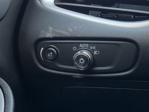 Used 2024 Chevrolet Malibu LT image 24