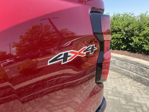 Used 2023 Chevrolet Colorado LT w/ LT Convenience Package II image 13