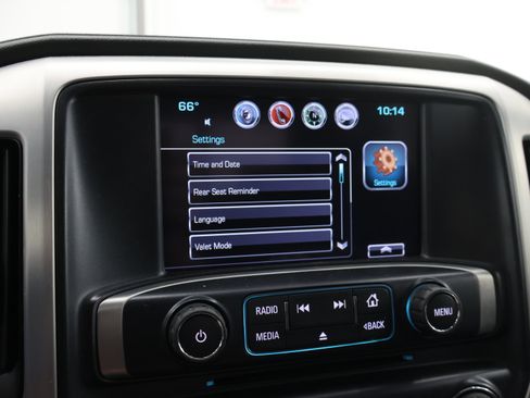 Used 2018 GMC Sierra 2500 SLE w/ HD SLE Preferred Plus Package AWD/4WD image 48