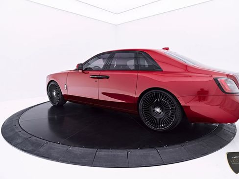 Used 2024 Rolls-Royce Ghost AWD/4WD image 14