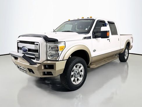 Used 2013 Ford F250 King Ranch image 3