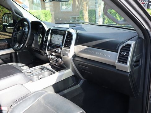 Used 2019 Ford F250 Lariat w/ Lariat Ultimate Package image 49
