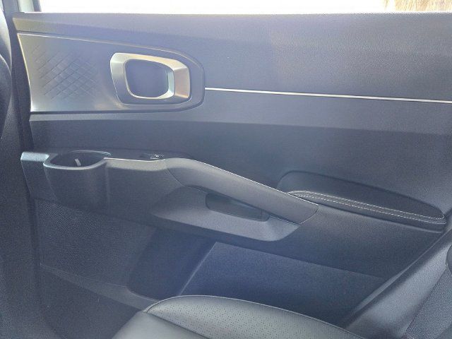 New 2026 Kia Sorento S w/ S Panoramic Sunroof Package FWD image 6