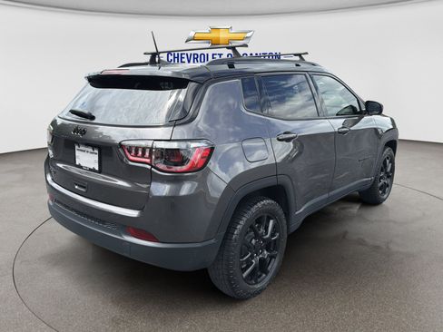 Used 2023 Jeep Compass Latitude AWD/4WD image 5