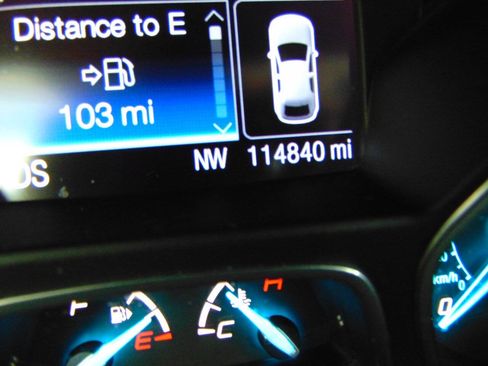 Used 2015 Ford Escape Titanium w/ Equipment Group 301A AWD/4WD image 12