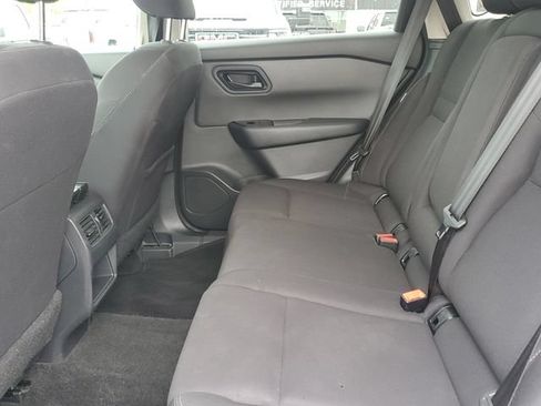 Used 2024 Nissan Rogue S AWD/4WD image 10