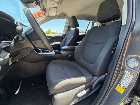 Used 2025 Toyota RAV4 LE FWD image 5