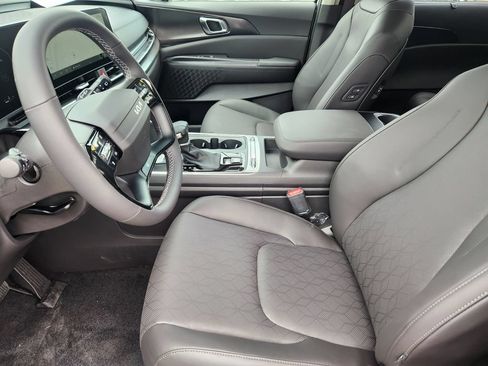 New 2027 Kia Carnival SX w/ Dark Edition Package FWD image 5