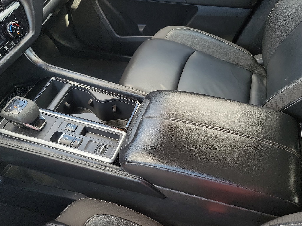 Used 2025 Nissan Pathfinder SL w/ SL Premium Package FWD image 29
