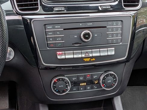 Used 2018 Mercedes-Benz GLE 350 4MATIC image 23