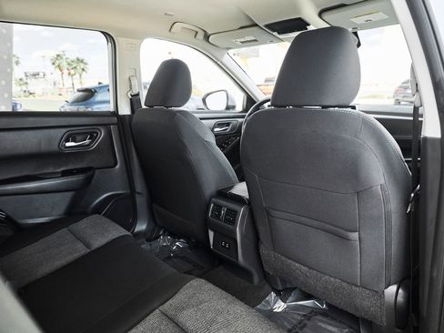 Used 2024 Nissan Rogue SV FWD image 21