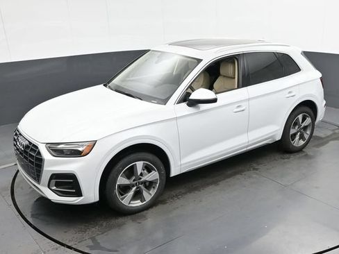 Used 2025 Audi Q5 2.0T Premium Plus w/ Premium Plus Package AWD/4WD image 46