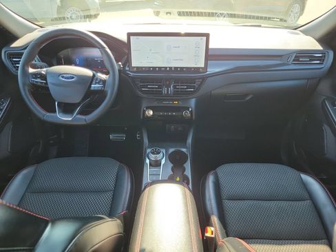 Used 2024 Ford Escape ST-Line w/ Tech Pack #1 AWD/4WD image 13