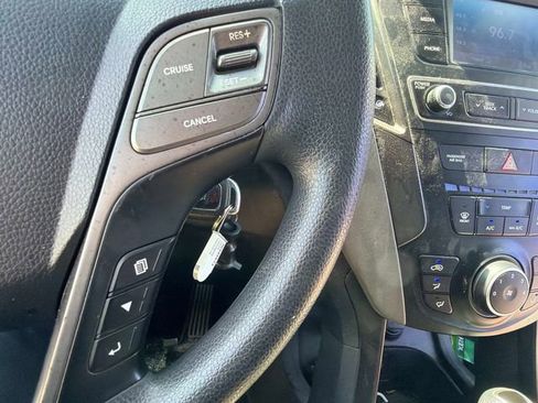 Used 2018 Hyundai Santa Fe Sport FWD image 23