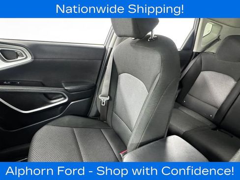 Used 2022 Kia Soul LX w/ Technology Package FWD image 13