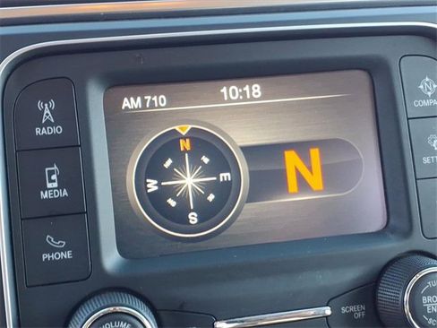 Used 2022 RAM 1500 Classic SLT image 13