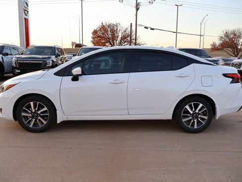 New 2025 Nissan Versa SV w/ Trunk Package FWD image 2