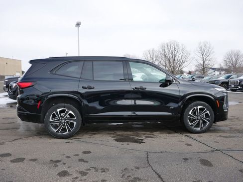 Used 2025 Buick Enclave Sport Touring AWD/4WD image 11