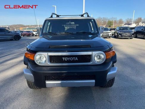 Used 2011 Toyota FJ Cruiser 2WD image 12