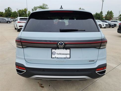 New 2025 Volkswagen Taos SEL image 3