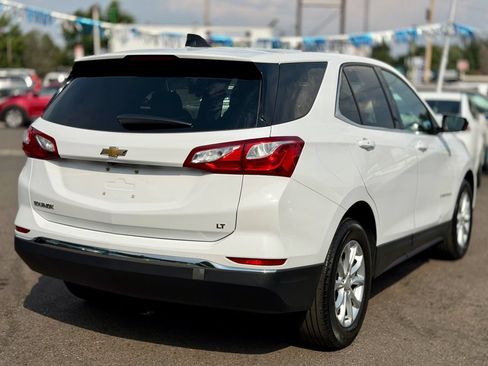 Used 2019 Chevrolet Equinox LT FWD image 2