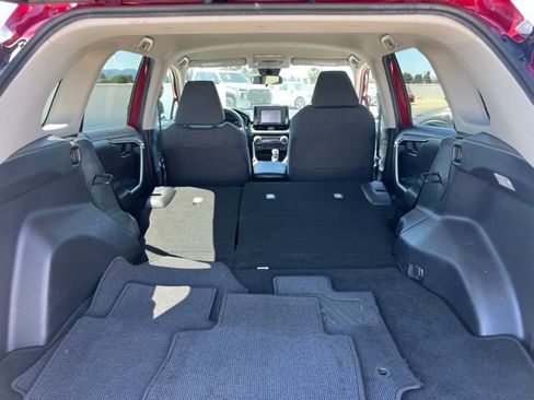 Used 2020 Toyota RAV4 LE w/ Carpet Mat Package FWD image 37