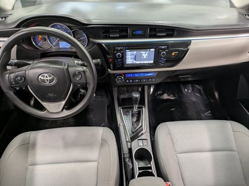 Used 2016 Toyota Corolla LE image 23