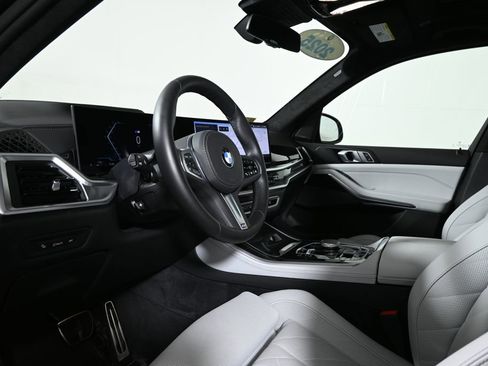 Certified 2025 BMW X5 xDrive40i w/ M Sport Package image 15
