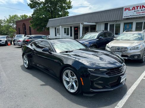 Used 2021 Chevrolet Camaro LT w/ Technology Package RWD image 3