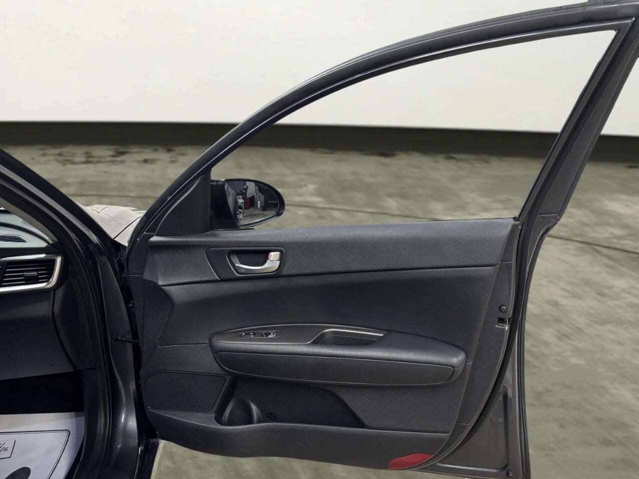 Used 2020 Kia Optima SE FWD image 20
