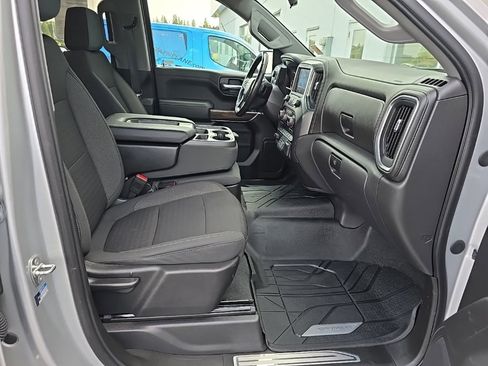 Used 2020 Chevrolet Silverado 1500 LT w/ All-Star Edition image 32