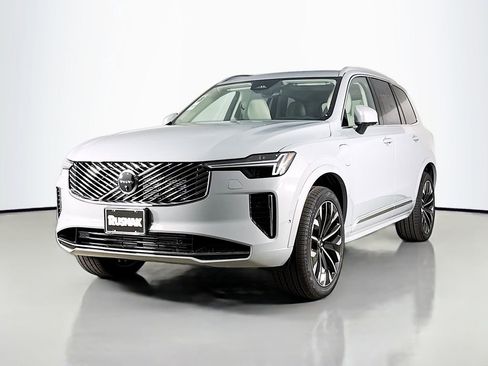 New 2026 Volvo XC90 T8 Ultra AWD/4WD image 3