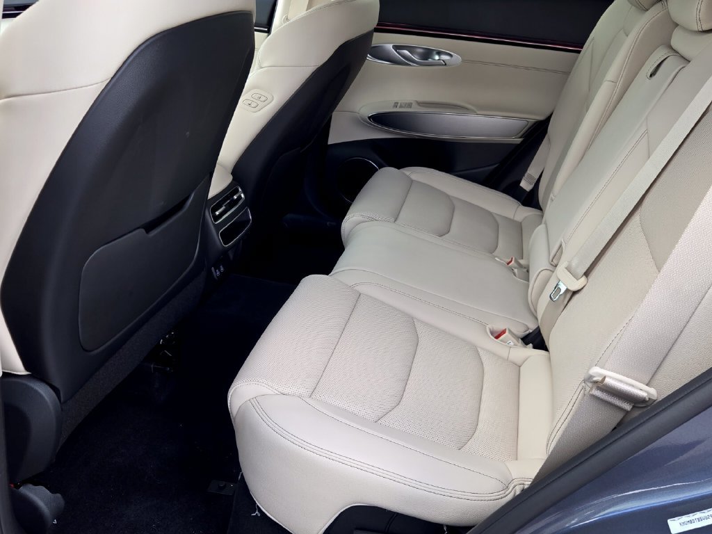 New 2027 Genesis GV70 2.5T Select AWD/4WD image 6