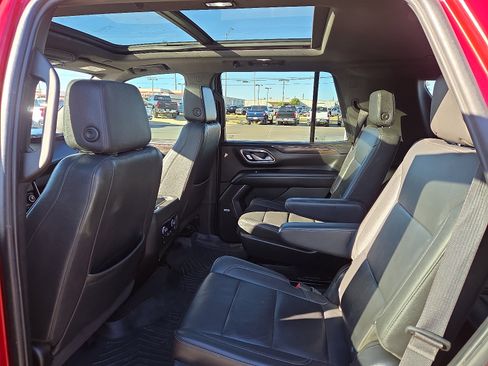 Used 2023 Chevrolet Tahoe Z71 w/ Luxury Package image 9