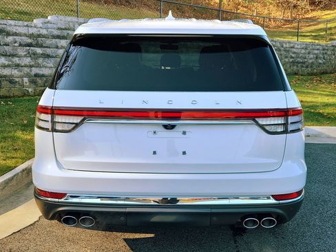 Used 2021 Lincoln Aviator Reserve w/ Equipment Group 202A image 7