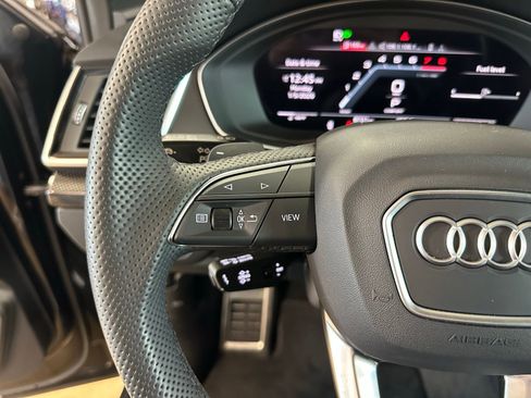 Used 2025 Audi SQ5 Premium Plus image 19