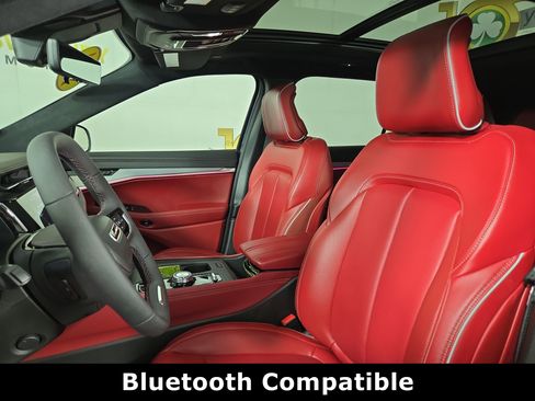 Used 2024 Jeep Wagoneer Launch Edition image 11