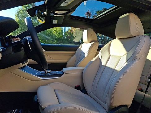 Used 2023 BMW 430i xDrive Coupe w/ Convenience Package image 11