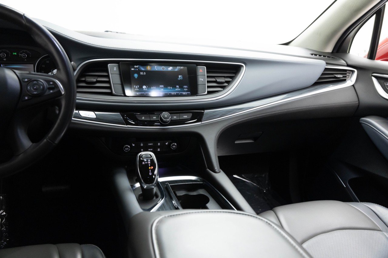 Used 2019 Buick Enclave Essence FWD image 12