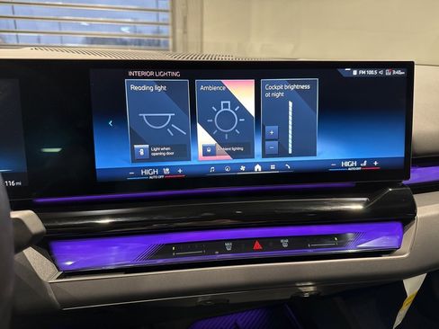 Used 2024 BMW i5 eDrive40i w/ Premium Package image 27