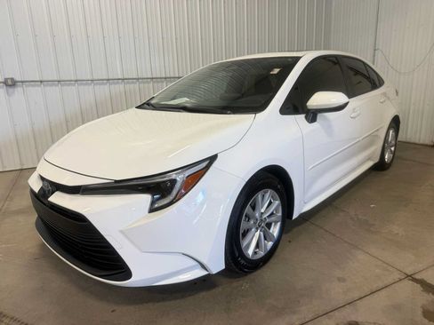Certified 2023 Toyota Corolla LE w/ LE Premium Package FWD image 1