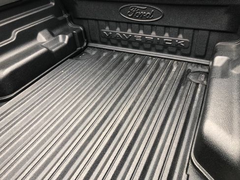 Used 2022 Ford Maverick XL image 16