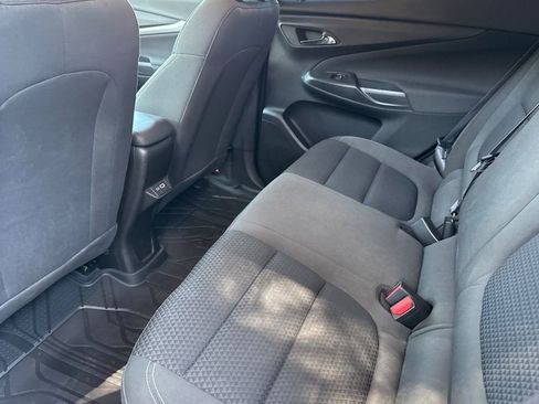 Certified 2023 Chevrolet Bolt EUV LT w/ Comfort Package FWD image 13