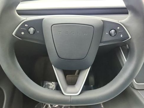 Used 2026 Tesla Model Y AWD image 41