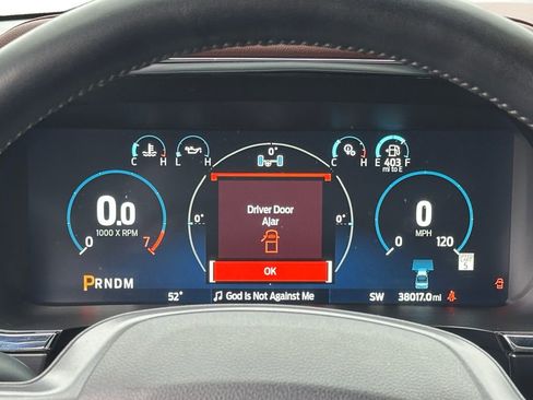 Used 2023 Ford F150 Lariat w/ Max Trailer Tow Package image 15