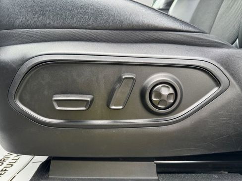 Used 2024 Jeep Grand Cherokee L Laredo AWD/4WD image 25