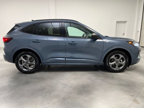 Used 2023 Ford Escape ST-Line FWD image 10