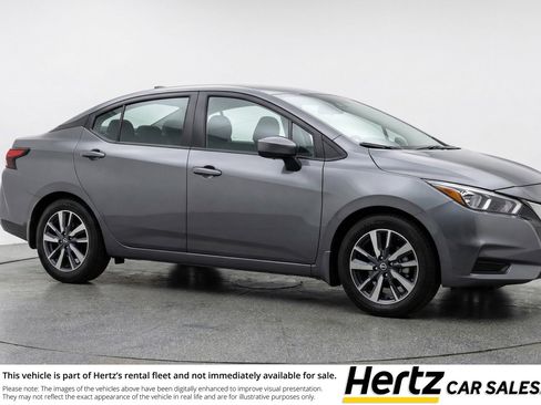 Used 2025 Nissan Versa SV image 1
