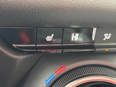 Used 2025 Chevrolet Blazer LT AWD/4WD image 45